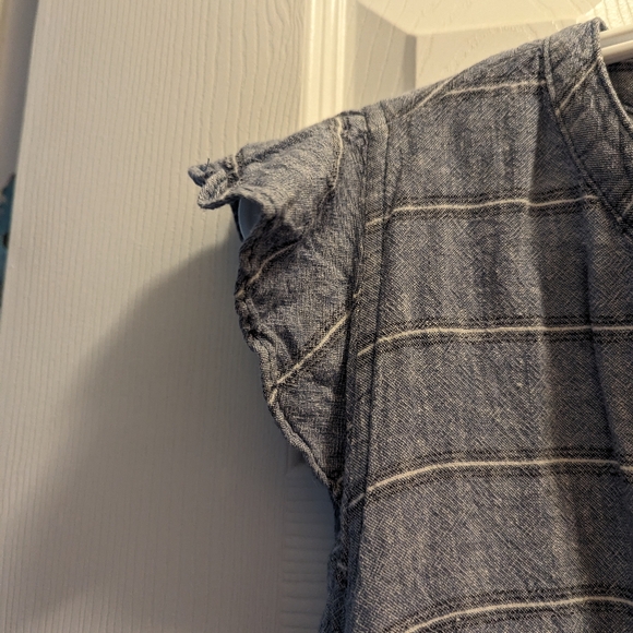 Cute summer top size M old navy - Picture 5 of 5